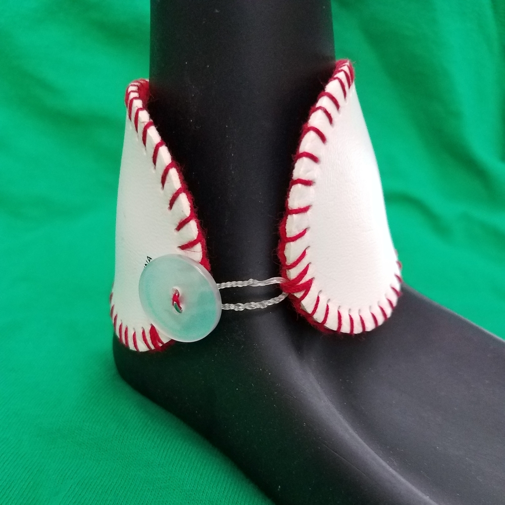 Baseball cuff bracelets bundle - Picture 3 of 4